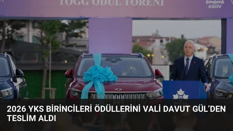 2026 YKS Birincileri Ödüllerini Vali Davut Gül’den Teslim Aldı