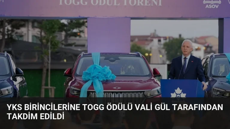 YKS Birincilerine TOGG Ödülü Vali Gül Tarafından Takdim Edildi